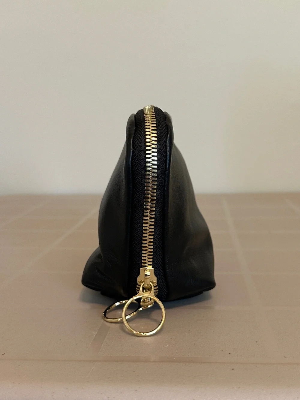 Kusshi Leather Small Makeup Bag - Picture 4 of 7
